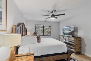 2 chambres, fer et planche à repasser, Wi-Fi gratuit, draps fournis