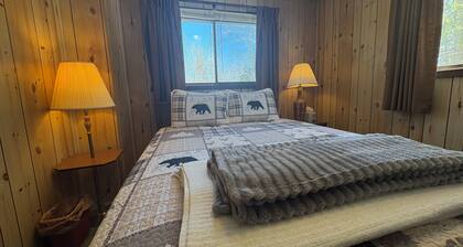 Cozy Ski Lodge w/ Sauna & Game Lounge - Schnickelfritz #2