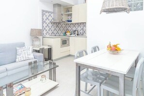 Dining - GuestReady - Horta do mar III (Vila Nova De Cacela)