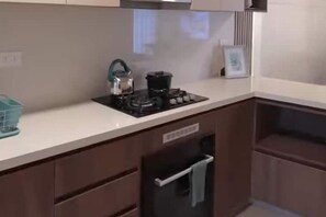Fridge, microwave, oven, stovetop - Brand new apartment/3 Bedrooms/central/secure (Jesús María)