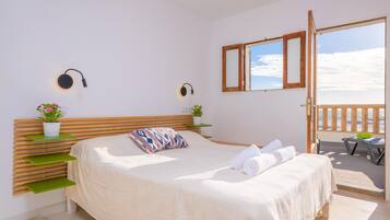 3 slaapkamers, een strijkplank/strijkijzer, beddengoed