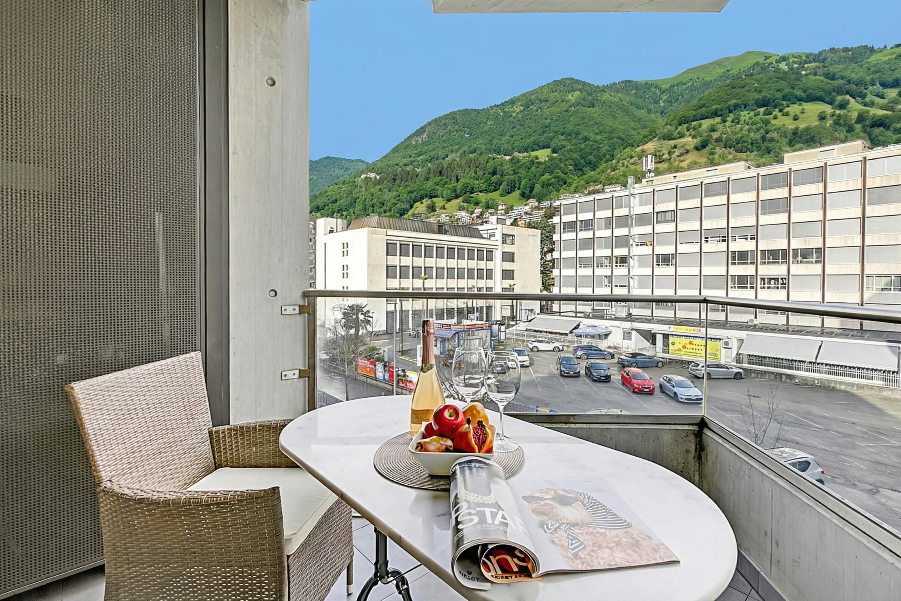 Appartement Familial, plusieurs chambres, 2 salles de bains (Locarno Centro Apartment) | Restauration extérieure