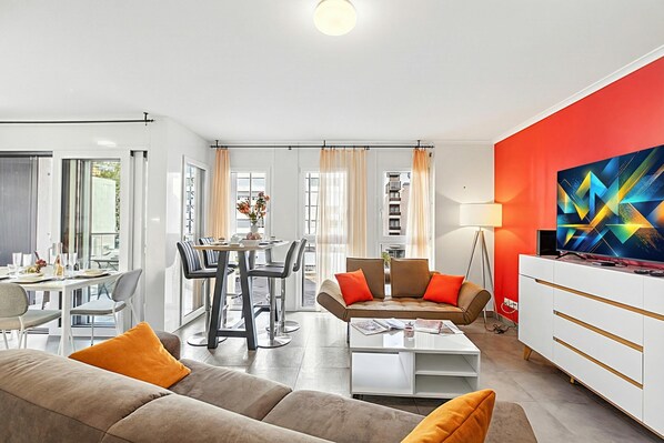 Appartement Familial, plusieurs chambres, 2 salles de bains (Locarno Centro Apartment) | Coin séjour