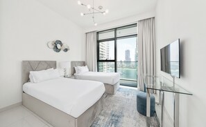 Apartment | Free WiFi - Beachfront Marina Skyline Views (Dubai)
