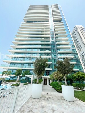 Exterior - Beachfront Marina Skyline Views (Dubai)