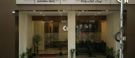 การตกแต่งภายนอก