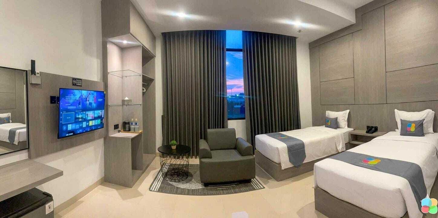 Suite Junior | Una scrivania, postazione laptop, ferro/asse da stiro, Wi-Fi gratuito