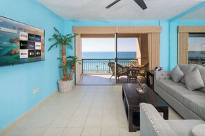 TV, offices - Seaside Serenity at Sonoran Spa N704 (Puerto Peñasco)