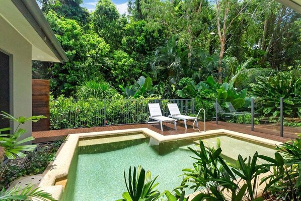 Luokittelematon kuva, 1 kautta 49, painike