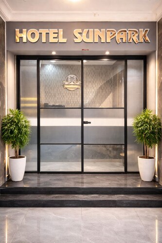Sunpark Hotel Ahmedabad