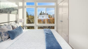 Maison en rangée familiale, 2 chambres, cuisine, vue sur la ville