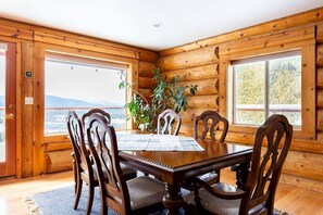 Dining - Log Cabin Retreat on Peaceful 5 Acres with Epic Views (Bell Hill)