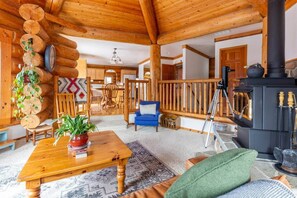 Unclassified image, 3 of 50, button - Log Cabin Retreat on Peaceful 5 Acres with Epic Views (Bell Hill)