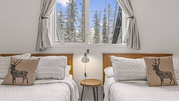 StrykjÀrn/strykbrÀda, wi-fi och sÀngklÀder