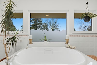 Entire Spanish Style Villa 5 Bedrooms near Ocean