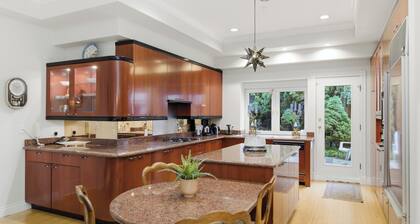 Entire Spanish Style Villa 5 Bedrooms near Ocean