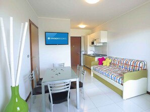 Interior - Holiday apartment with air conditioning, balcony and pool (Bibione)
