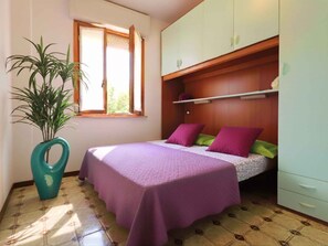 2 bedrooms, WiFi - Holiday apartment with air conditioning and private garden (Bibione)