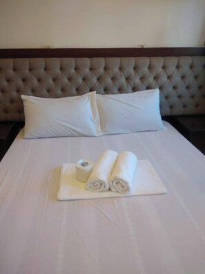 Standard Room, 1 Bedroom | Free WiFi - Wind Residences Tagaytay (Tagaytay)