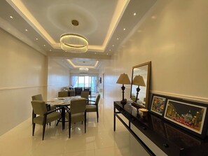 Standard Room, 3 Bedrooms | Living area - Wind Residences Tagaytay (Tagaytay)