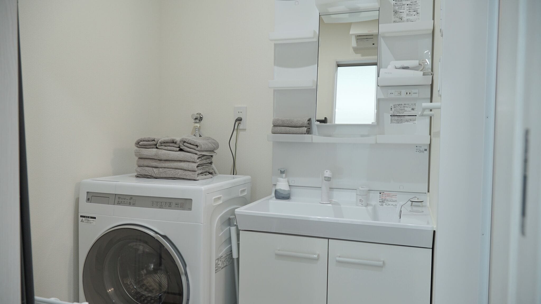 Suite Premier, vistas a la ciudad | Baño | Ducha y bañera combinadas, secador de pelo, zapatillas y toallas