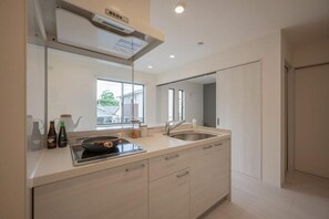 Premier Suite, City View | Private kitchen
