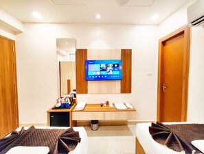 ห้องทวิน