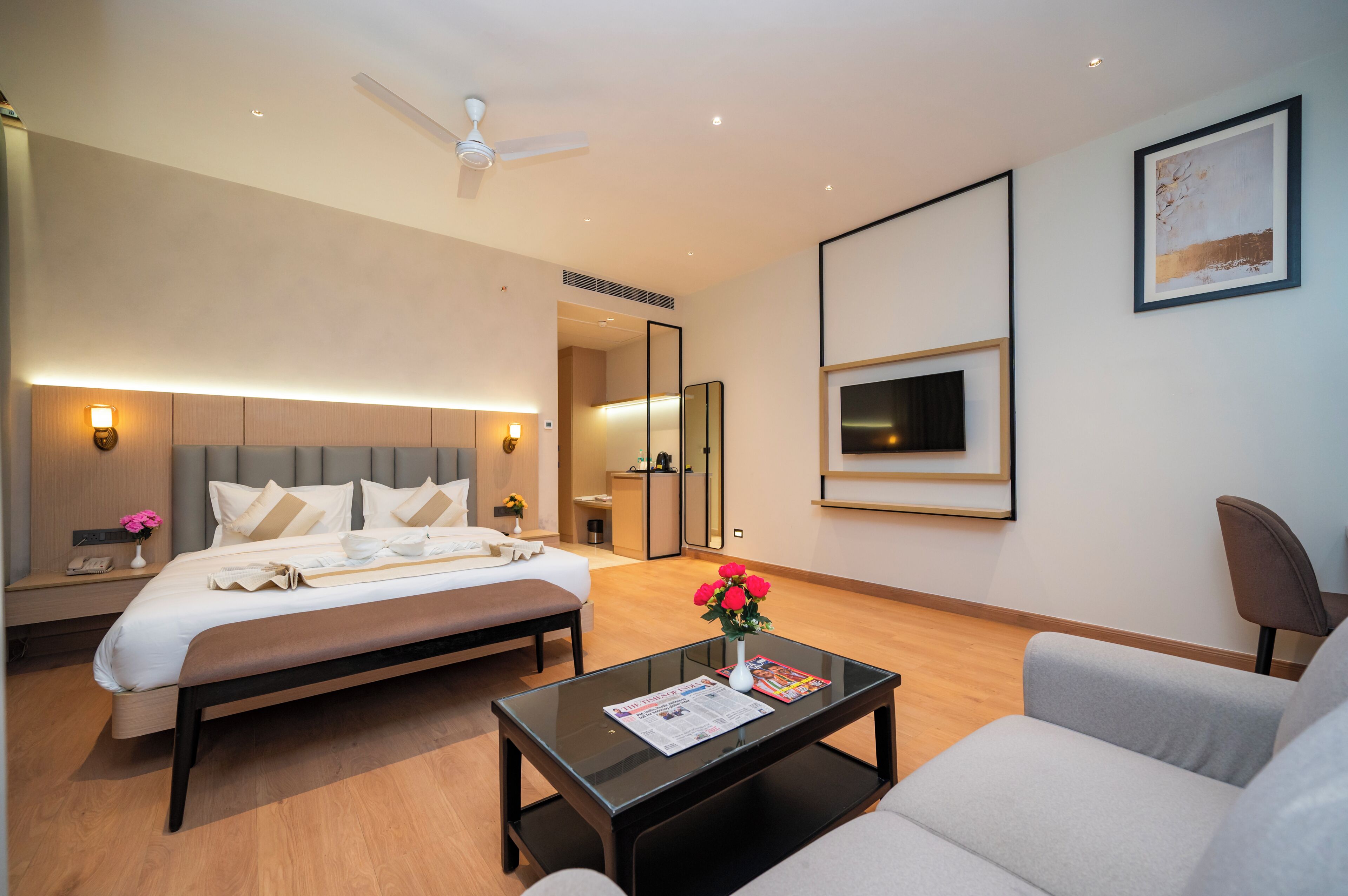 Classic Room | In-room safe, desk, laptop workspace, free WiFi