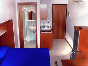 1 bedroom, WiFi - Studio with air conditioning, balcony and pool (Bibione)