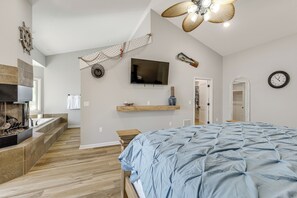 7 Schlafzimmer, Schreibtisch, Bügeleisen/Bügelbrett, Internetzugang