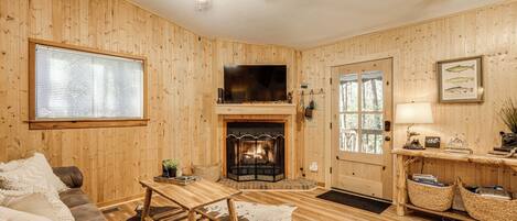 TV, fireplace, video games