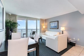 Smart TV - Sky-High Oceanfront Retreat – 21st-Floor Penthouse (Myrtle Beach)