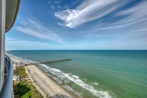 On the beach - Sky-High Oceanfront Retreat – 21st-Floor Penthouse (Myrtle Beach)