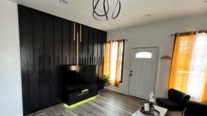 Unclassified image, 3 of 18, button - Stylish apartment within walking distance to everything (Duryea)