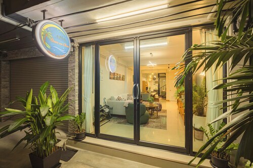 Oasis Thai Teak Home in Sathorn