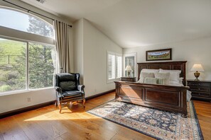4 chambres, bureau, fer et planche à repasser, accès Internet