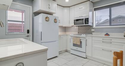 Downtown Casper Gem! Super Walkable Apartment