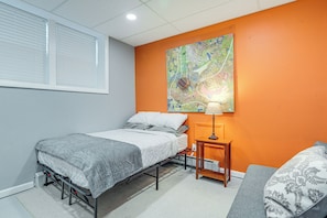 2 chambres, bureau, accès Internet, draps fournis