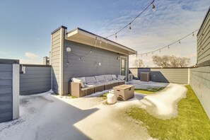 Unclassified image, 5 of 29, button