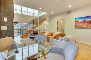 Living area - Hike, Ski & Explore SLC: Walkable Luxury Townhome (Salt Lake City)