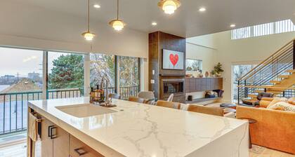 Hike, Ski & Explore SLC: Walkable Luxury Townhome