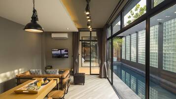 2 Bedroom Pool Villa | Dining