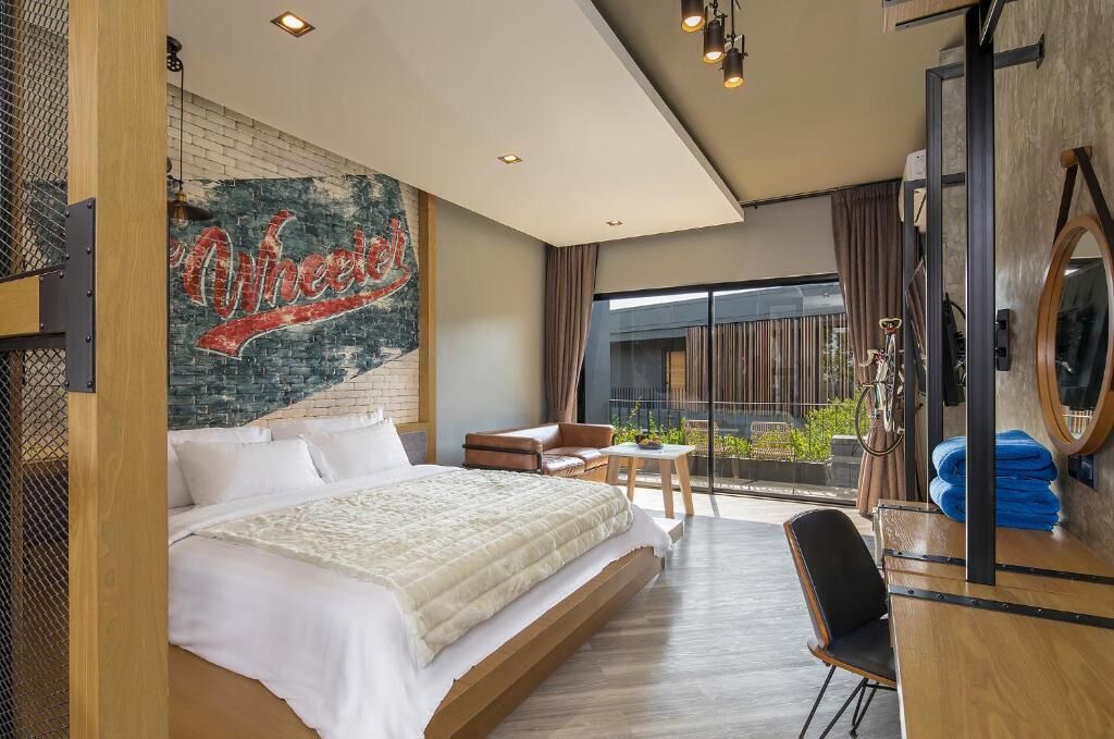 ห้องดีลักซ์ดับเบิล, ระเบียง, วิวสวน | ตู้นิรภัยในห้องพัก, Wi-Fi ฟรี