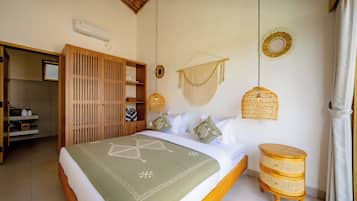 In-room safe, blackout curtains, iron/ironing board, free WiFi