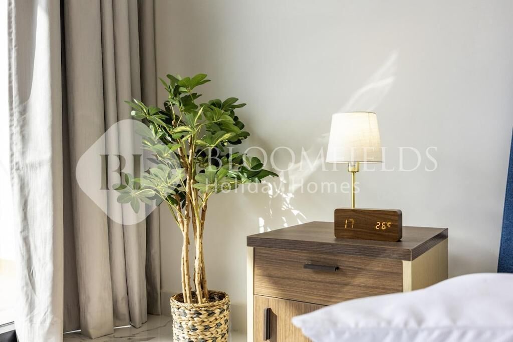 Apartment, Balcony, Sea View | Interior