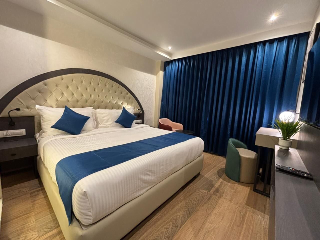 Standard Double Room, City View