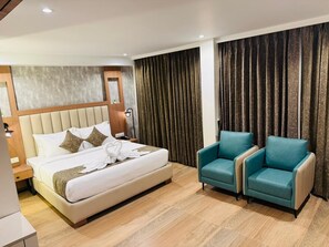 รูปภาพที่ไม่ได้จัดประเภท, 3 จาก 5, ปุ่ม