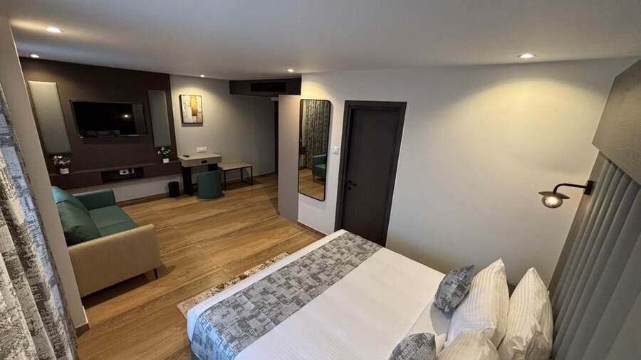 Grand Plaza Inn by RAK Rooms Kannur