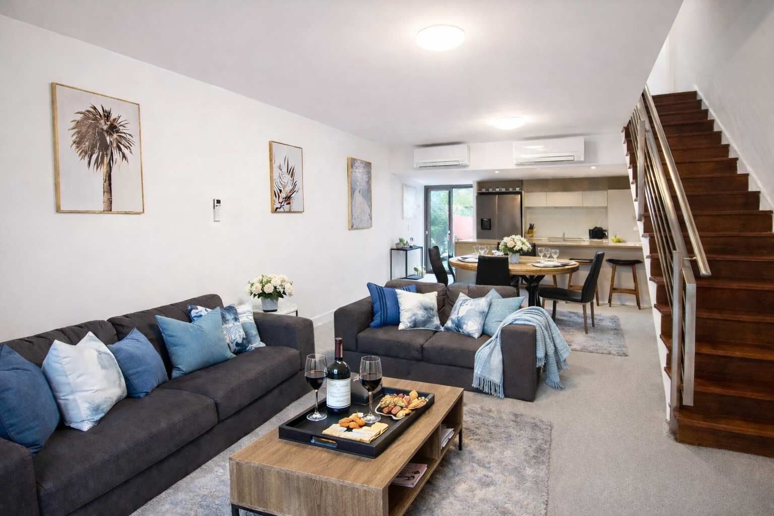 テレビ、書斎 / ワークスペース