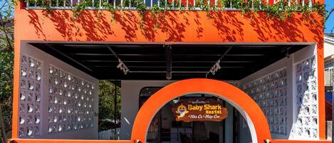 Perincian bahagian luar